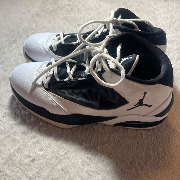 Nike air Jordans 2011 sneakers size 10.5 - Picture 1 of 15